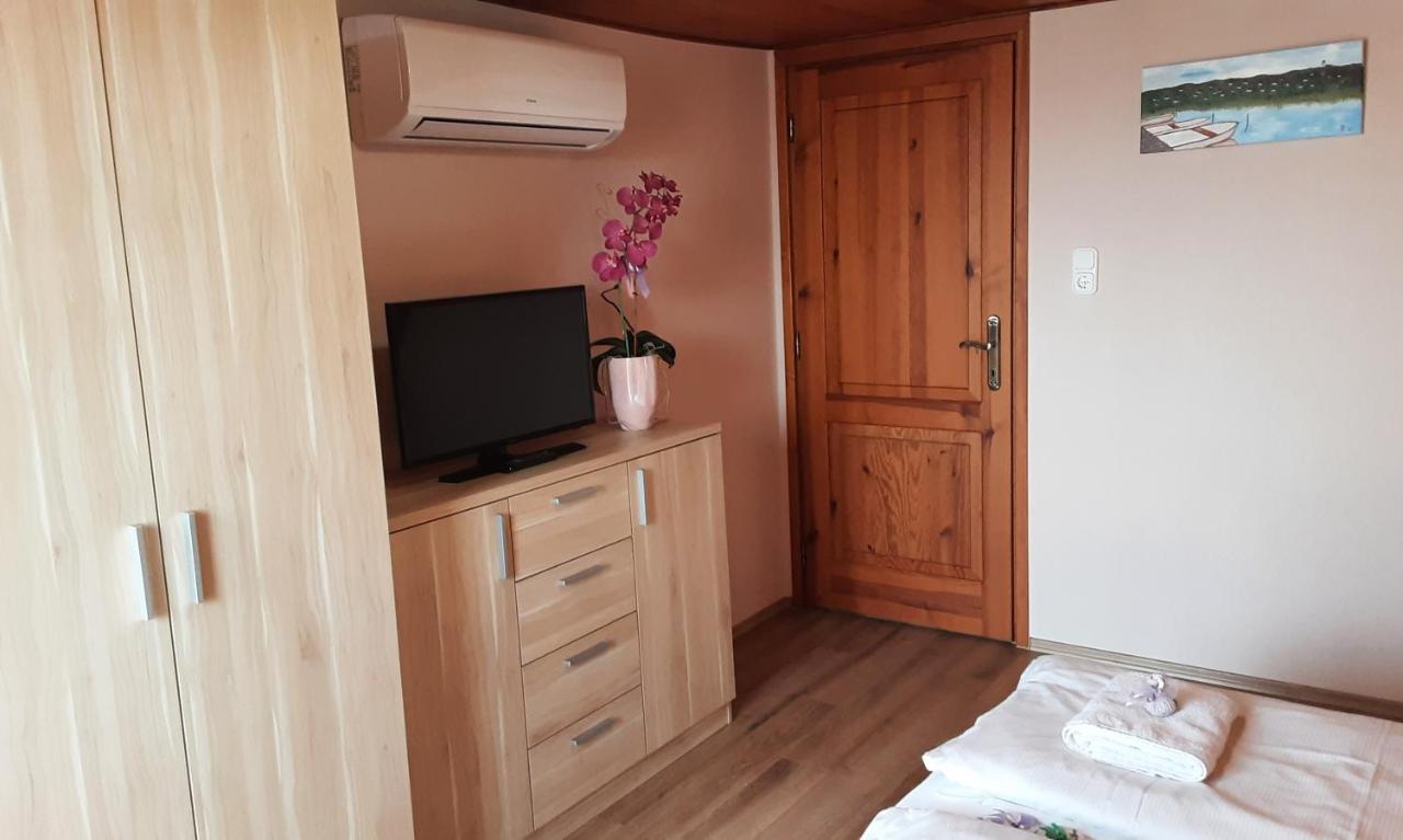 Jazmin Apartman Tihany Luaran gambar