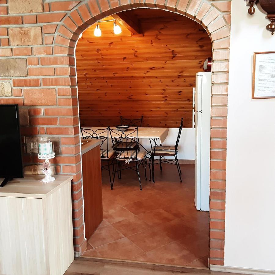 Jazmin Apartman Tihany Luaran gambar